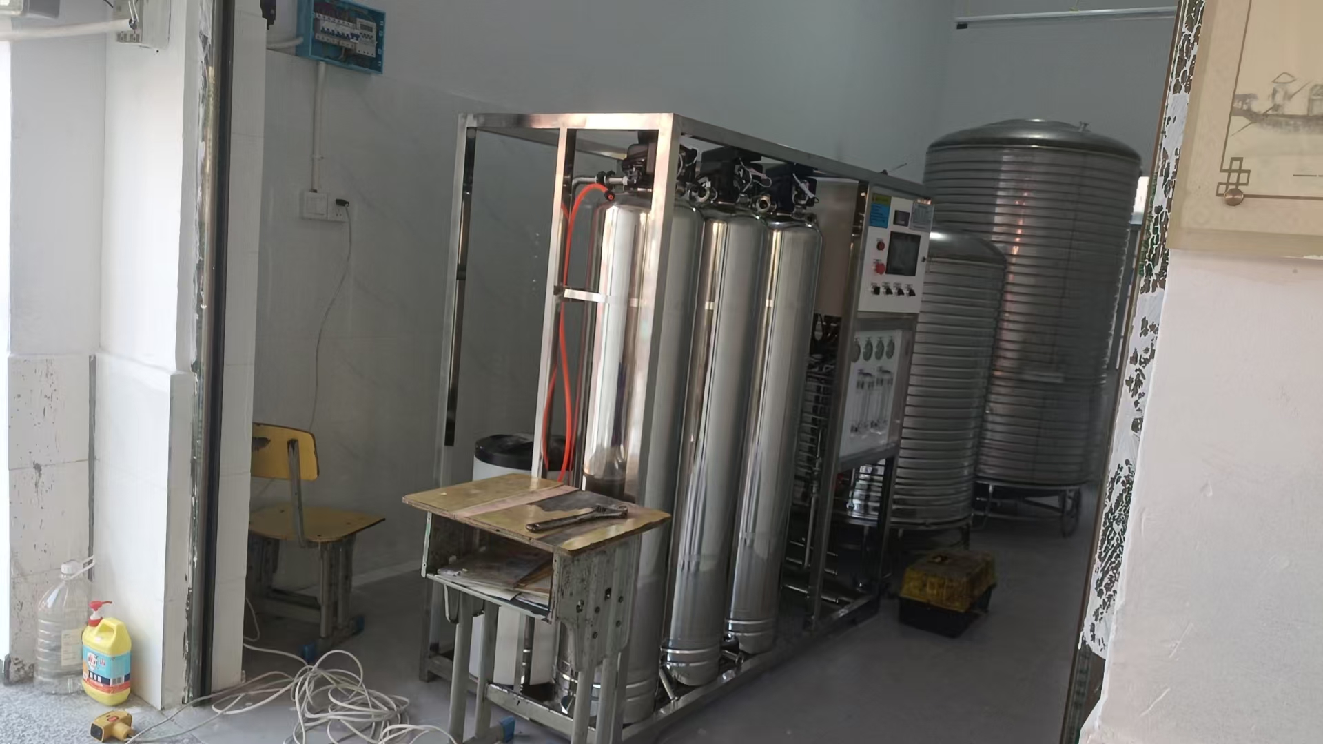 2吨/时不锈钢反渗透直饮水设备